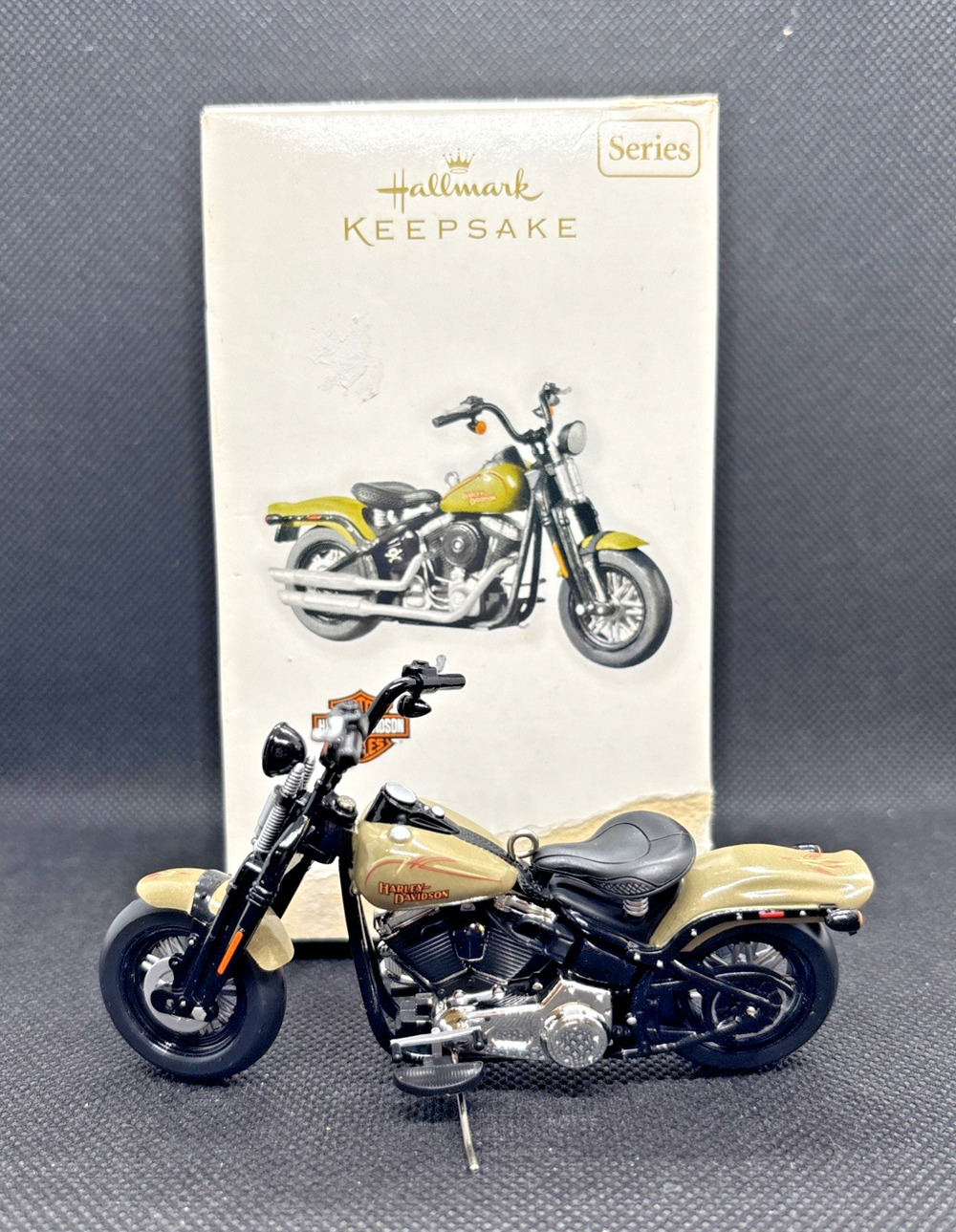 Harley-Davidson 2009 Softail Cross Bones Motorcycle Hallmark Keepsake Ornament